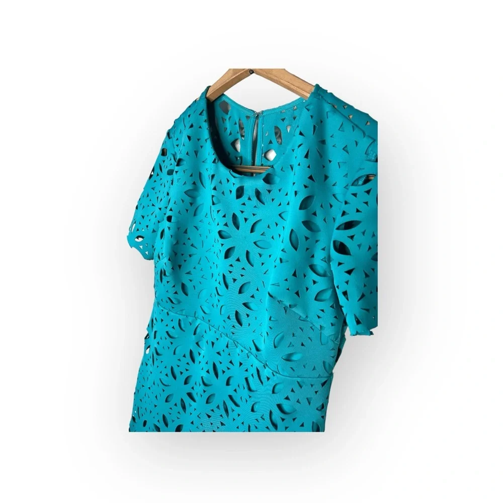 TRINA TURK Women’s Sz 6 Boho Dynamix Turquoise Shift Short Sleeve Dress‎
